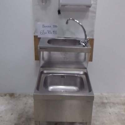 ../frankl24shop/Handwasch-Schmutzwasserausgußbecken, mit Boiler und Hygienestation